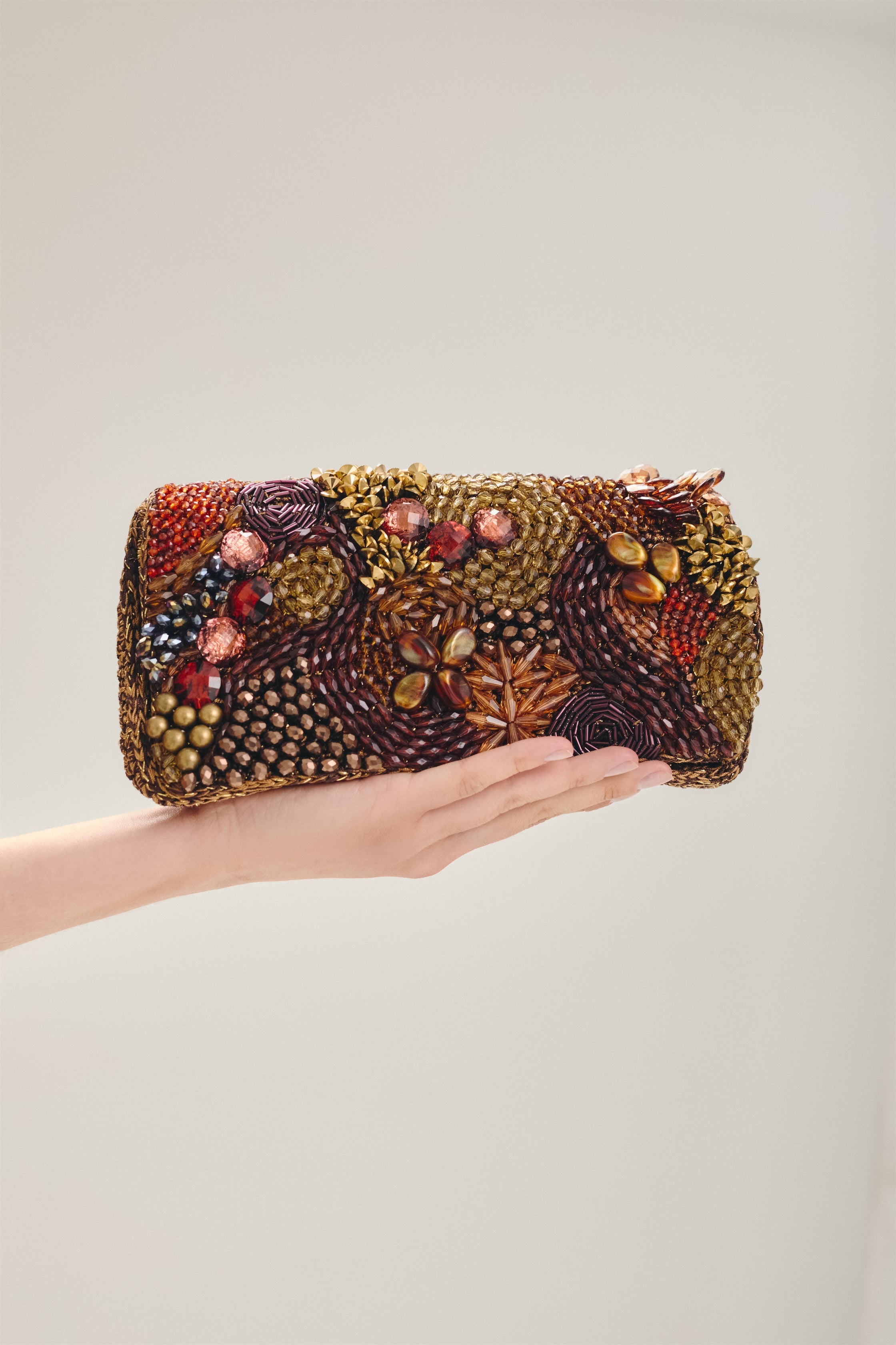 Clutch Nuvem - Ammi Brazil